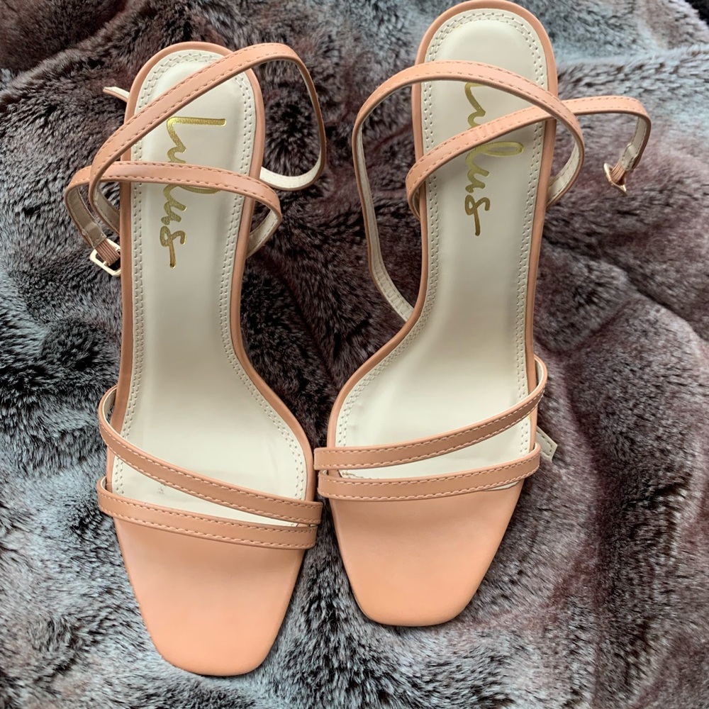 Lulu’s Ankle Strap Stiletto Sandals!